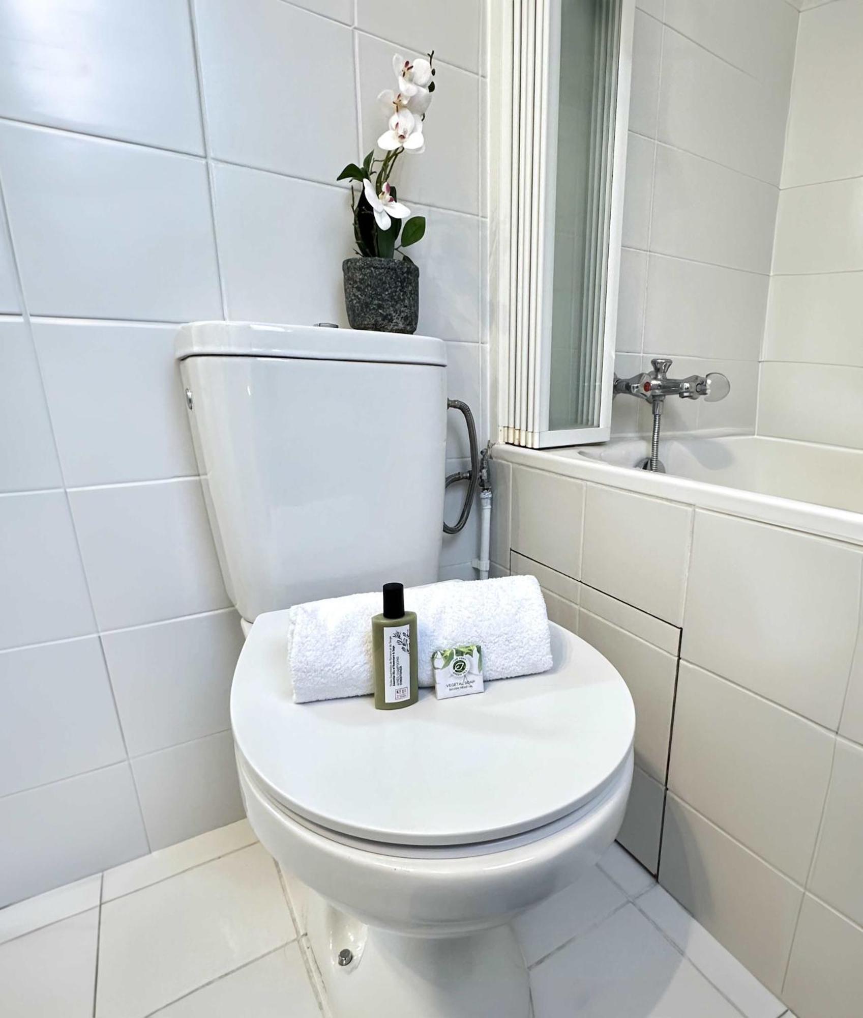 Beautiful Calm Studio In Le Marais Paris Exterior photo