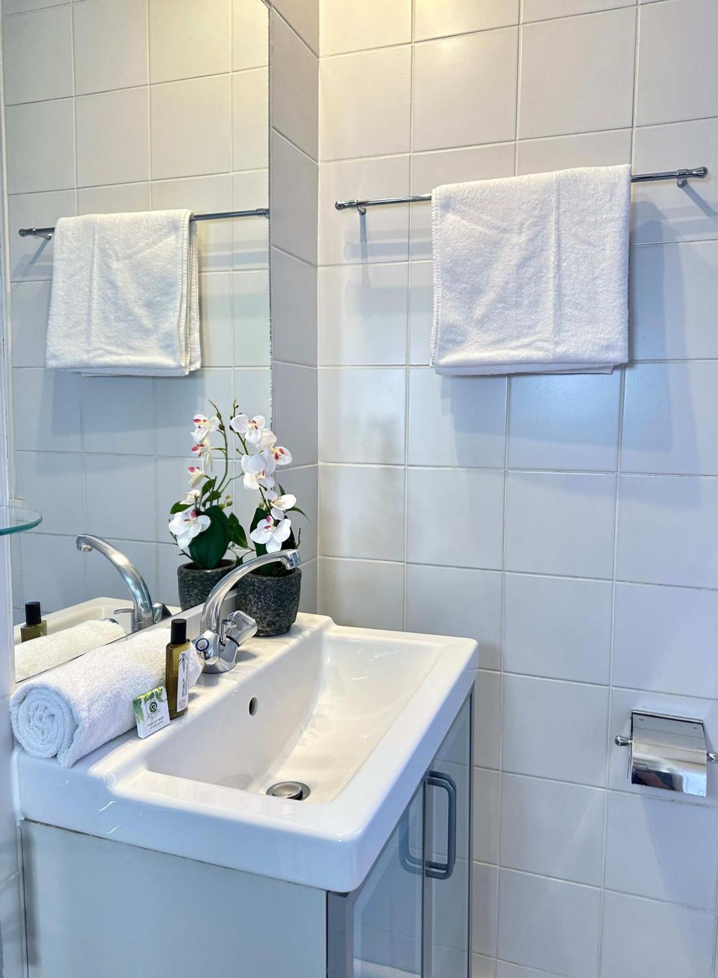 Beautiful Calm Studio In Le Marais Paris Exterior photo